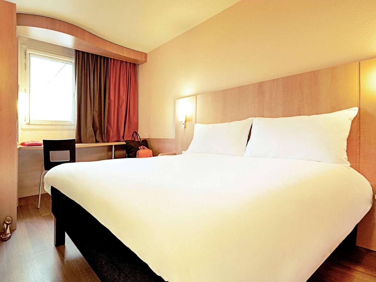 Ibis Alencon Hotel Exterior photo